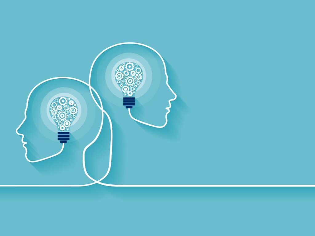 Zwei blaue Kopfprofile mit Zahnräder-Glühbirnen symbolisieren Ideen und Kreativität. Technologie- und Innovationskonzept.