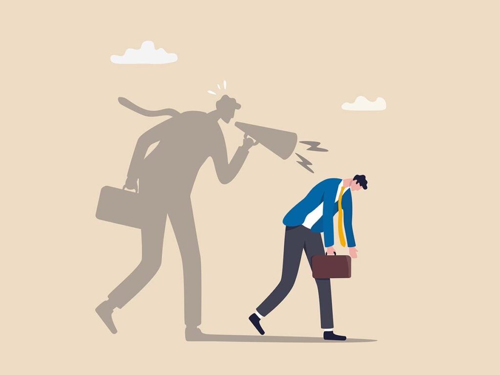 Erschöpfte Person mit Aktentasche, deren Schatten durch Megafon symbolisch Stress und Druck darstellt. Arbeitsbelastung Illustration.